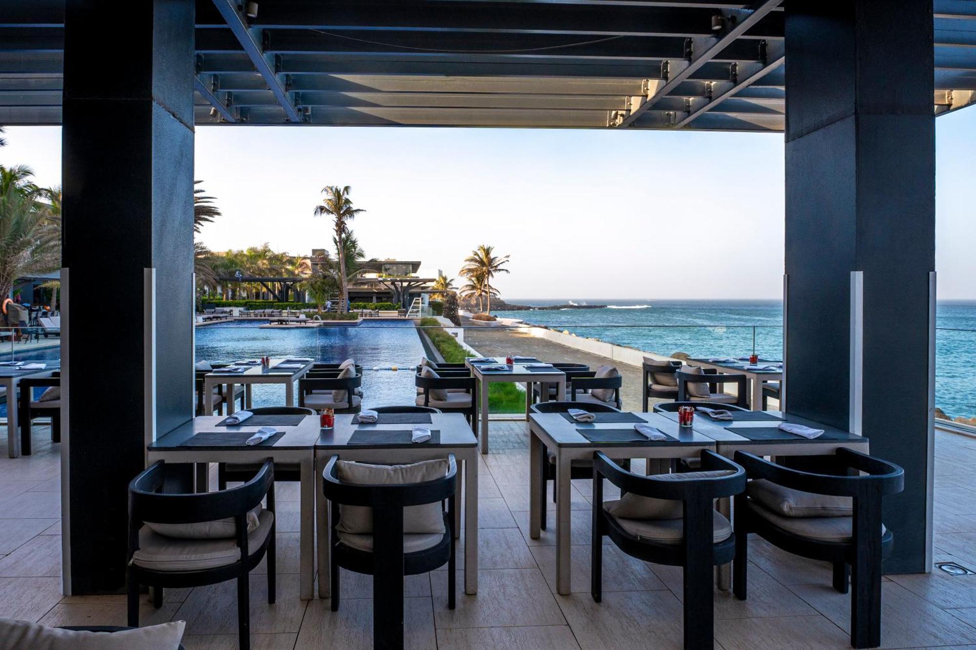 Noom Hotel Dakar Sea Plaza, A Member Of Radisson Individuals Eksteriør bilde The Beach