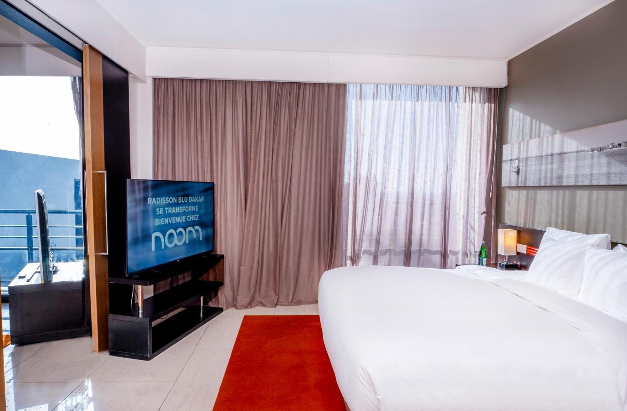 Noom Hotel Dakar Sea Plaza, A Member Of Radisson Individuals Eksteriør bilde A bedroom at the hotel
